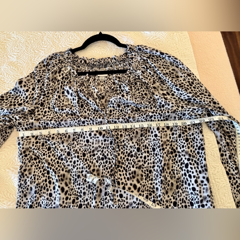A New Day ~ Black and White Leopard Print Blouse - Picture 5 of 8